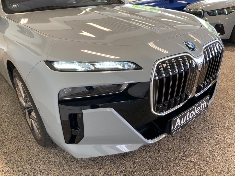 BMW i7 xDrive60 M-Sport 4d