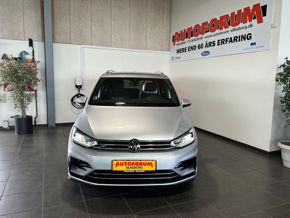VW Touran 1,5 TSi 150 R-line DSG Van 5d
