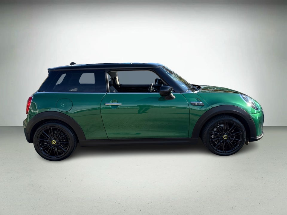 MINI Cooper SE Classic Trim 3d
