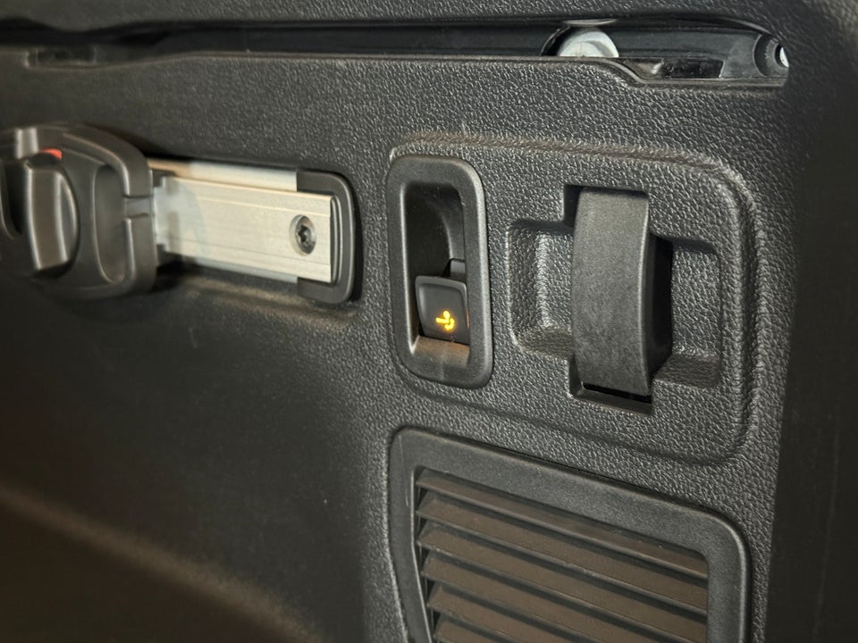 VW Touran 1,4 TSi 150 Highline DSG 7prs 5d