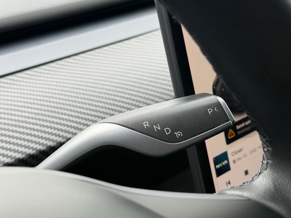 Tesla Model Y Long Range AWD 5d