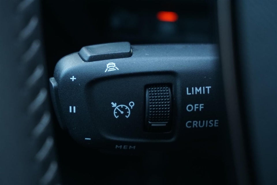 Peugeot 208 1,2 PureTech 100 Supreme Sport 5d