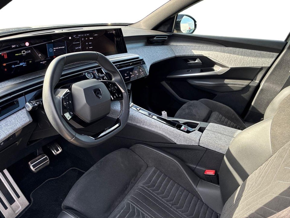 Peugeot e-5008 77 GT 7prs 5d