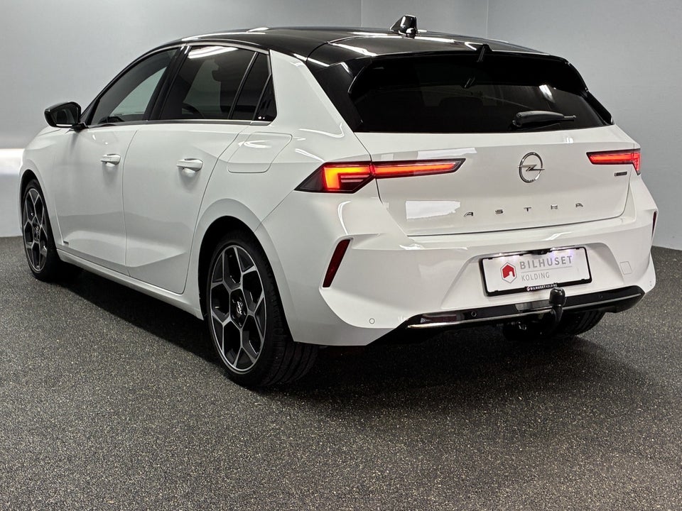 Opel Astra 1,6 PHEV Ultimate aut. 5d