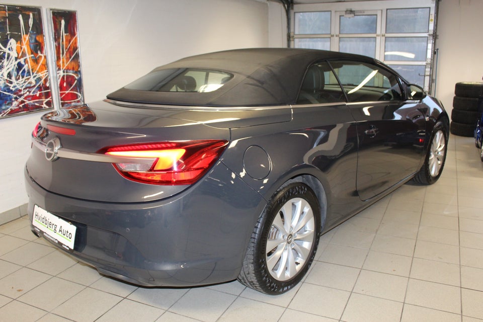 Opel Cascada 1,6 T 170 Cosmo 2d