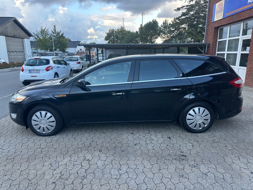 Ford Mondeo 2,3 Ghia stc. aut. 5d