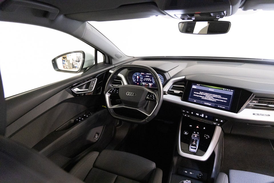 Audi Q4 e-tron 40 S-line Sportback 5d