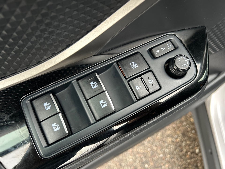 Toyota C-HR 1,8 Hybrid Premium Selected CVT 5d