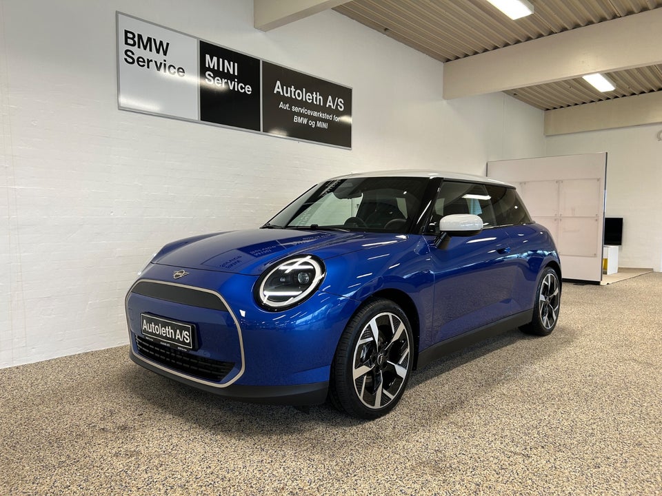 MINI Cooper E Favoured Trim M 3d