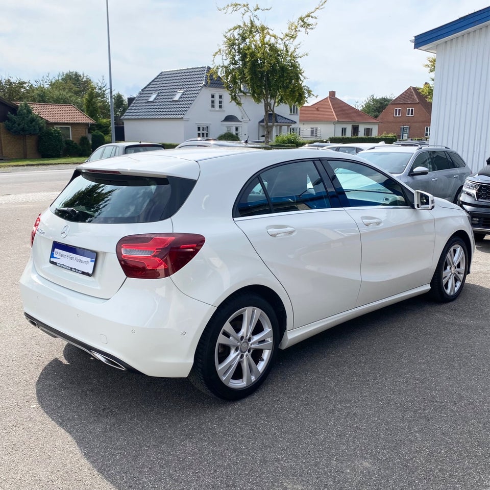Mercedes A180 d 1,5 Urban 5d