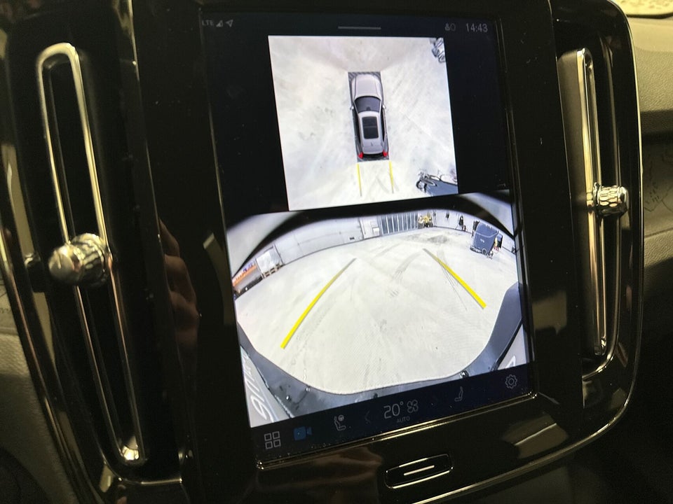 Volvo EX40 Extended Range Plus 5d