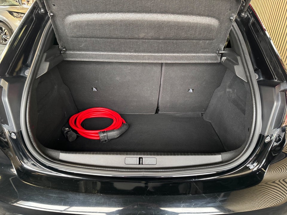 Peugeot e-208 50 Allure 5d