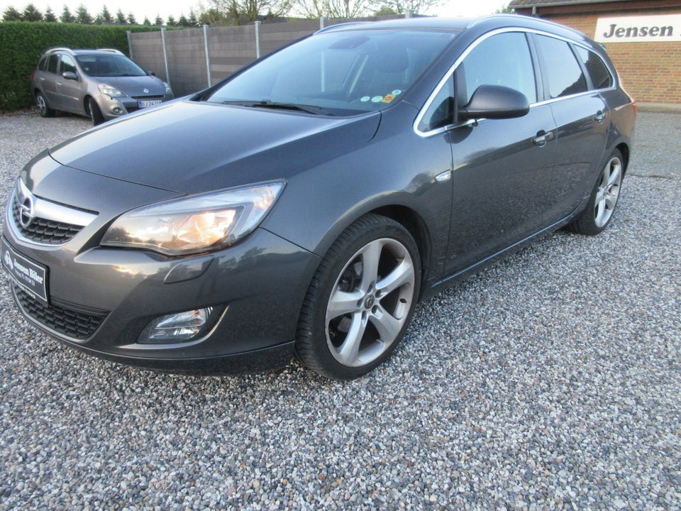 Opel Astra 2,0 CDTi 165 Sport Sports Tourer 5d
