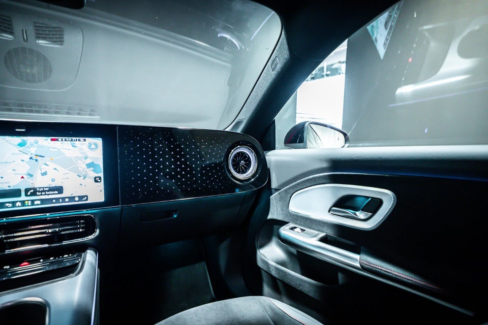 Mercedes CLA250+ EQ AMG Line Shooting Brake 5d