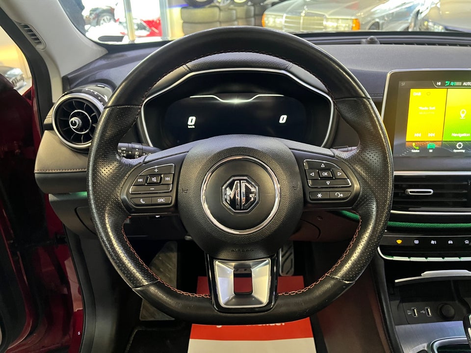 MG EHS 1,5 PHEV Luxury 5d