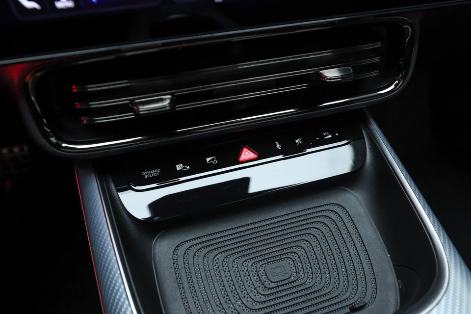 Mercedes CLA250+ EQ AMG Advance Plus 4d