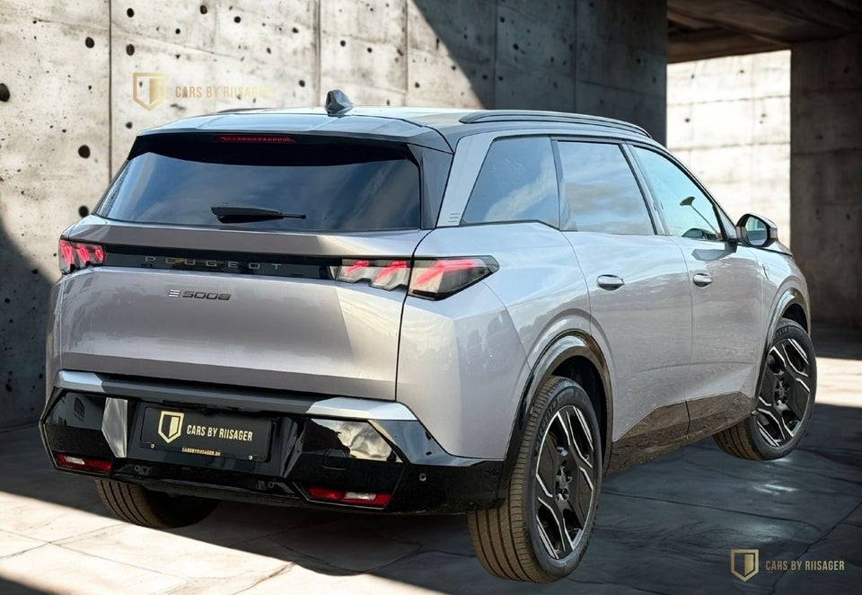 Peugeot e-5008 77 GT 7prs 5d