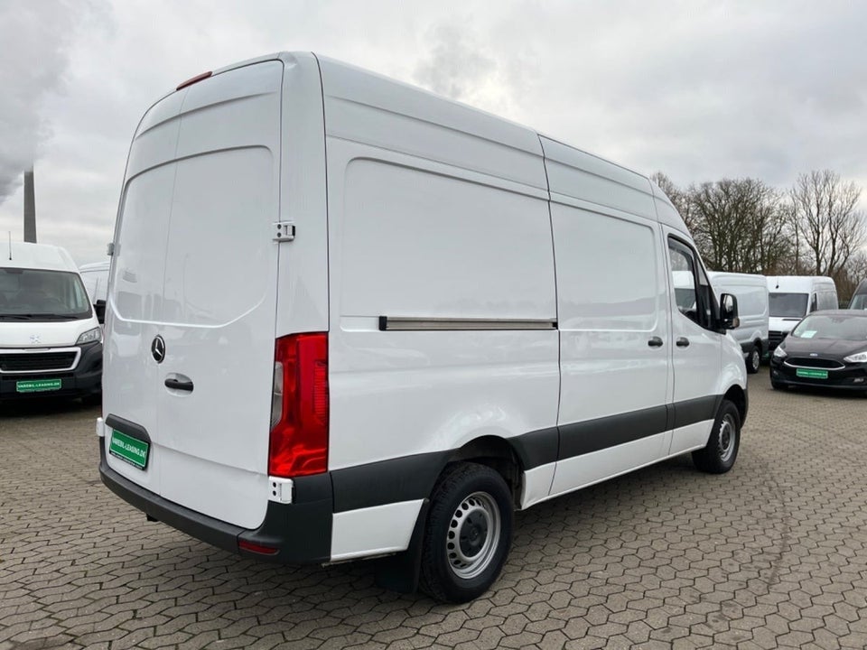 Mercedes Sprinter 316 2,2 CDi A2 Kassevogn RWD