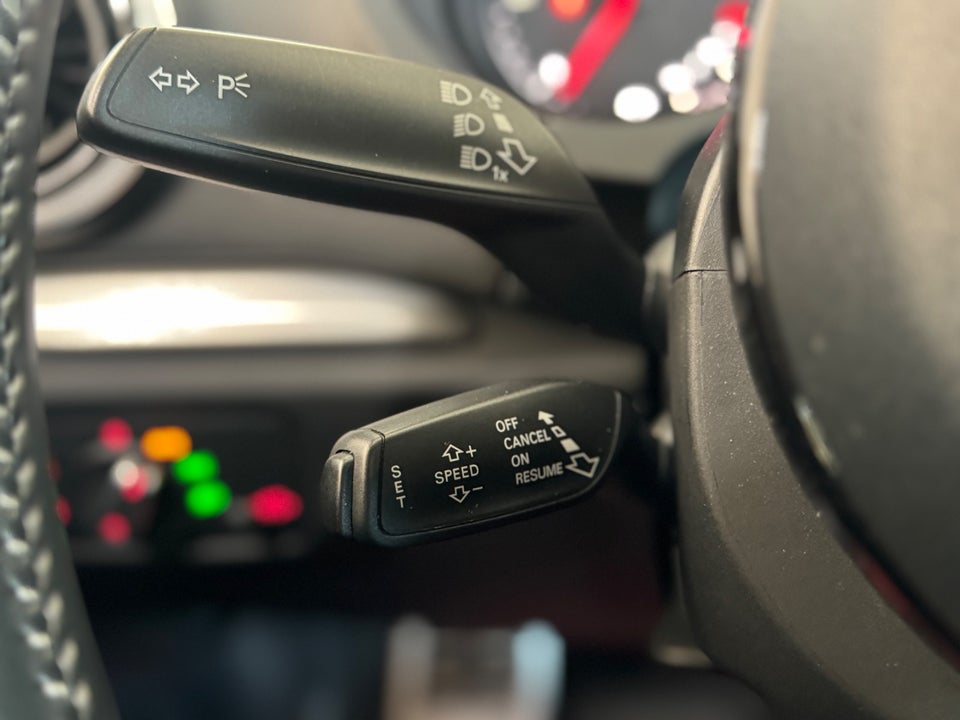 Audi A3 2,0 TDi 150 S-line Sportback S-tr. 5d