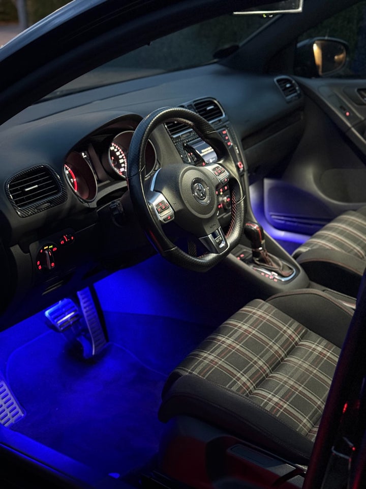 VW Golf VI 2,0 GTi DSG 5d