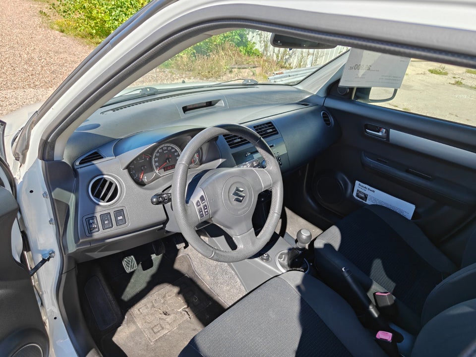 Suzuki Swift 1,5 GLX 5d