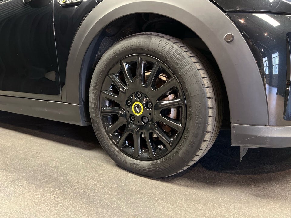 MINI Cooper SE Edition Premium Plus 3d