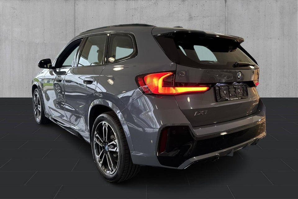 BMW iX1 eDrive20 M-Sport 5d