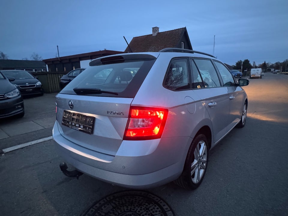 Skoda Fabia 1,0 TSi 110 Ambition Combi 5d