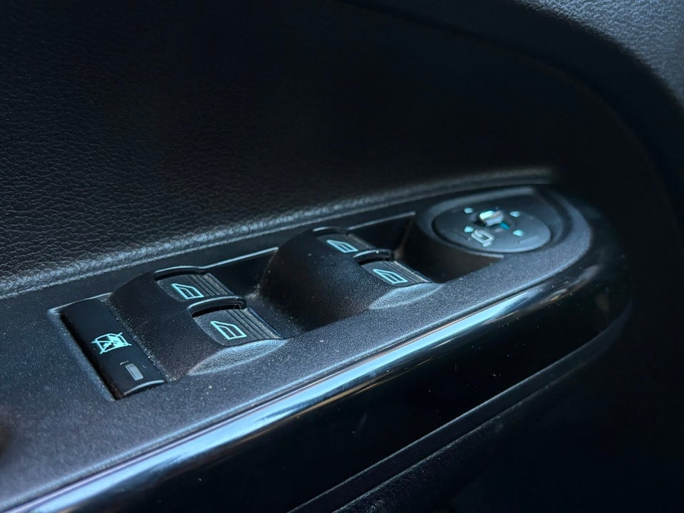 Ford B-MAX 1,0 SCTi 100 Titanium 5d