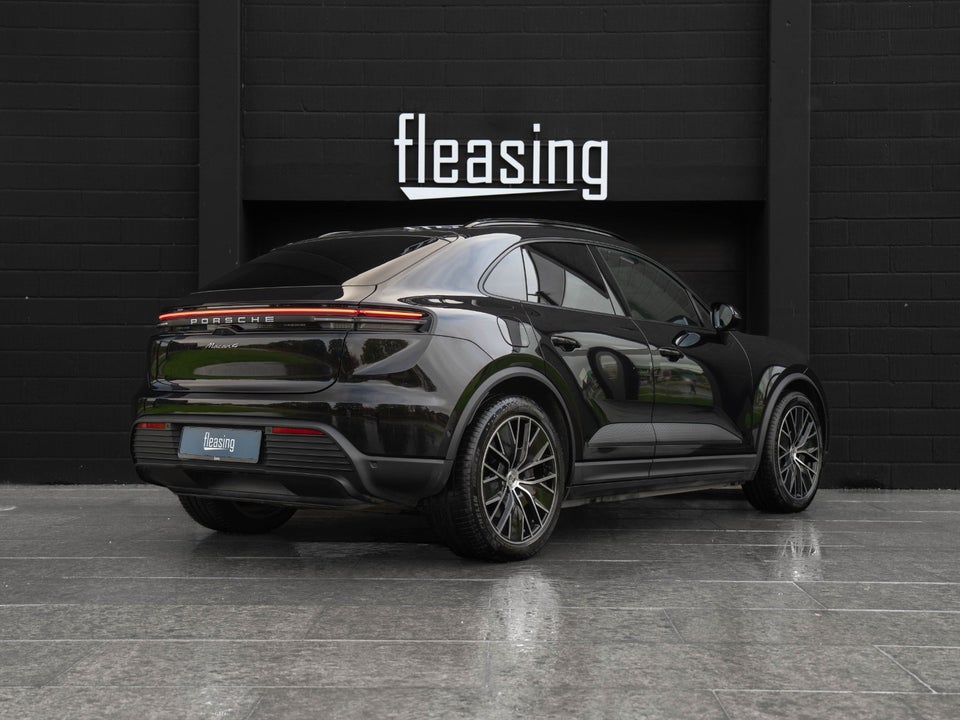 Porsche Macan 4 5d