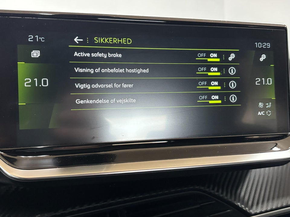 Peugeot 208 1,2 PureTech 100 Allure 5d