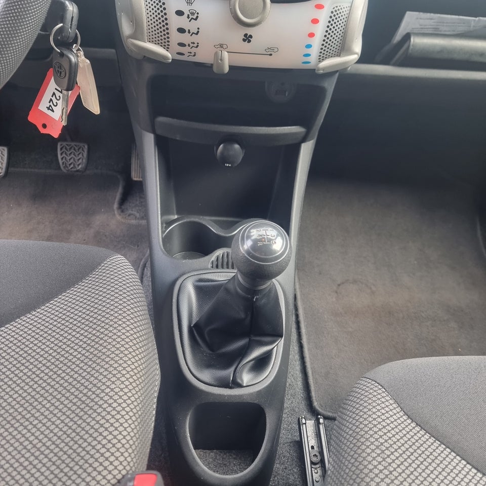 Toyota Aygo 1,0 VVT-i T1 5d