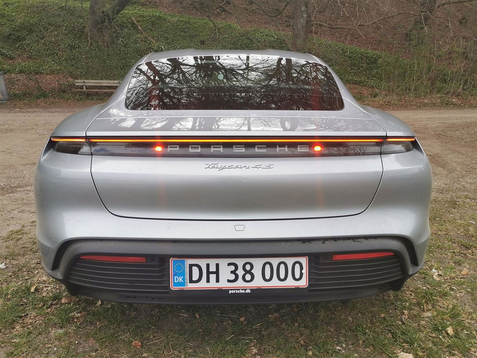 Porsche Taycan 4S 4d