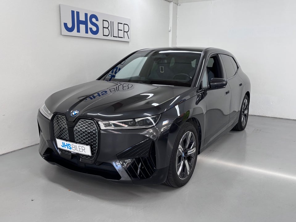 BMW iX xDrive40 Sport 5d
