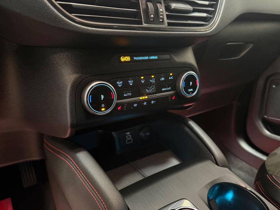 Ford Kuga 2,5 PHEV ST-Line X CVT 5d