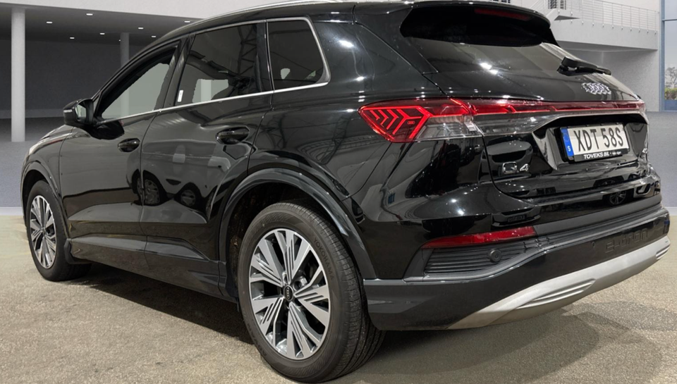 Audi Q4 e-tron 40 Advanced 5d