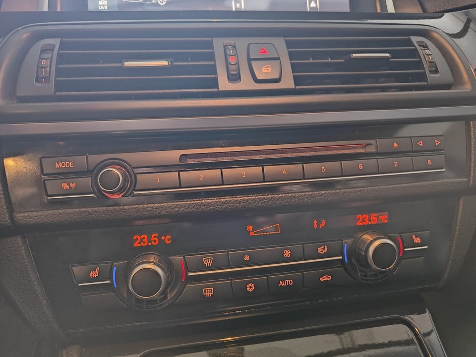 BMW 523i 3,0 Touring aut. 5d