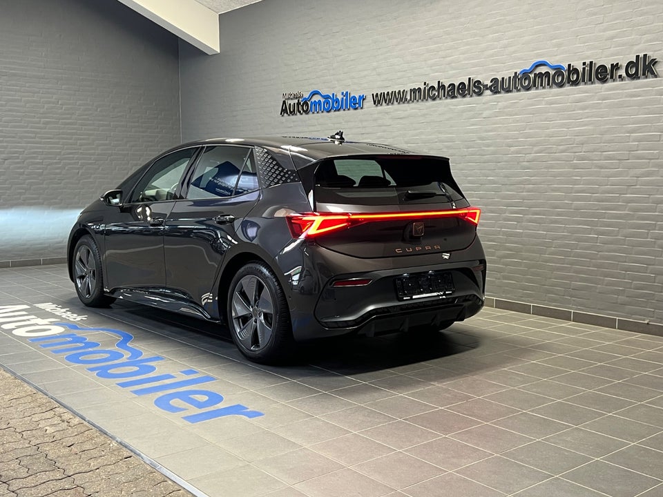 Cupra Born 58  5d