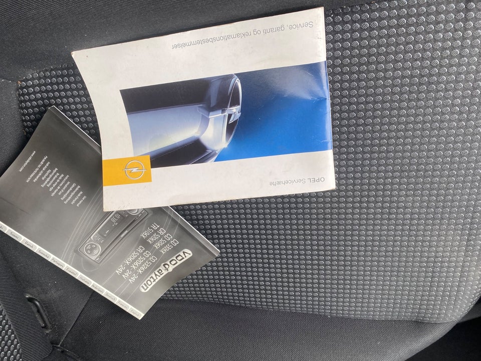 Opel Corsa 1,0 12V Enjoy 3d