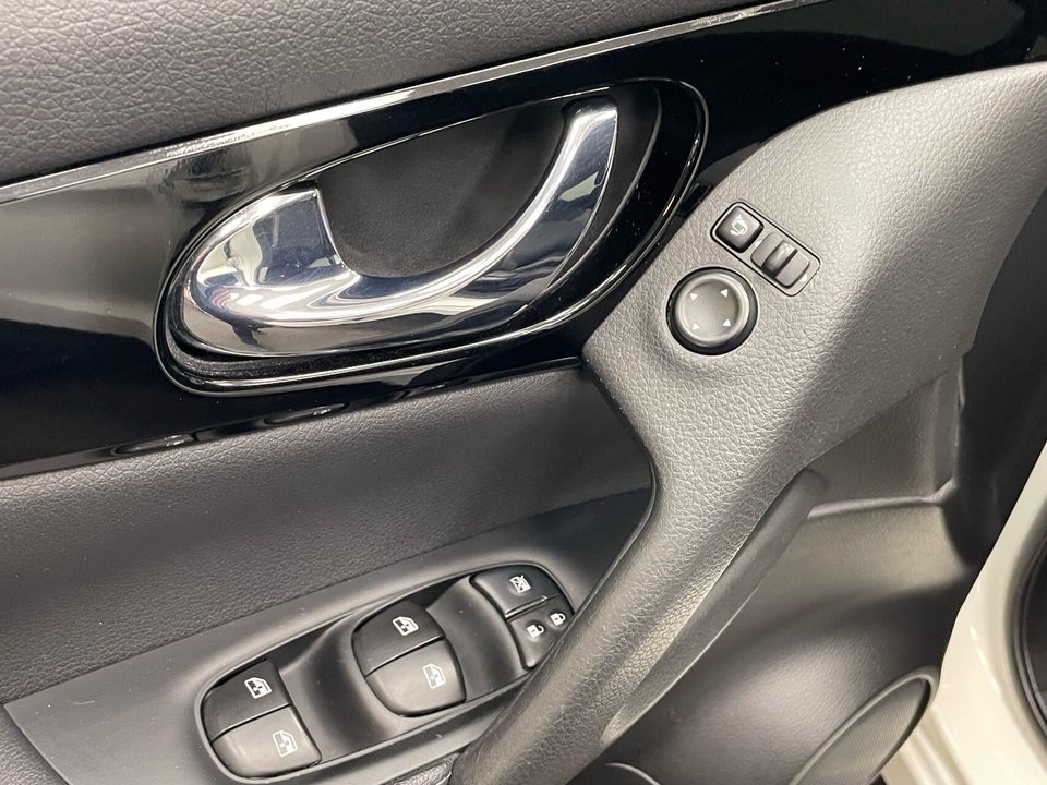 Nissan Qashqai 1,3 Dig-T 160 N-Connecta DCT 5d