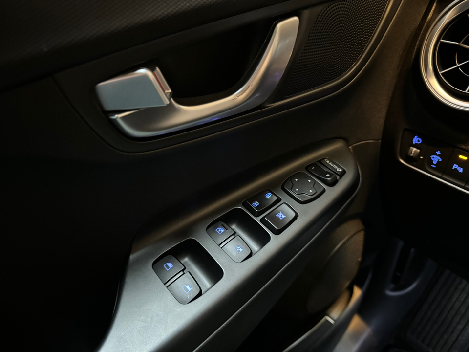 Hyundai Kona 39 EV Advanced 5d