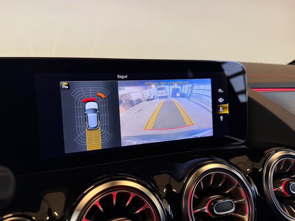 Mercedes EQA300 AMG Line 4Matic 5d