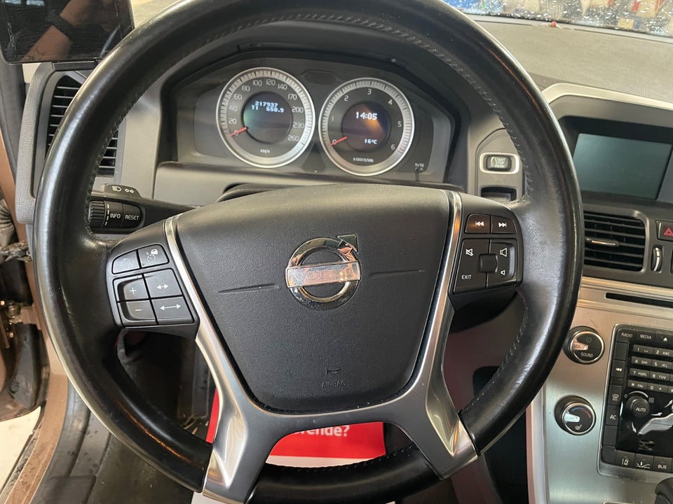 Volvo XC60 2,0 D3 163 Summum aut. 5d