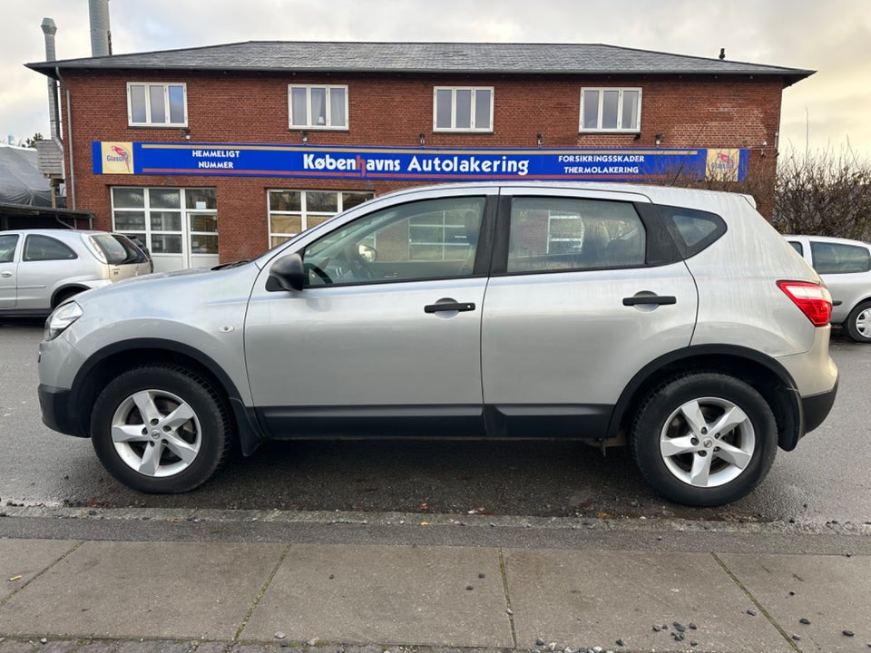 Nissan Qashqai 1,6 Tekna 5d