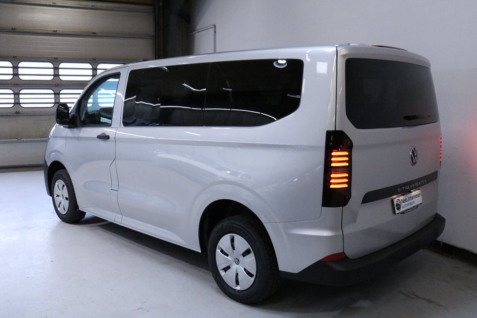 VW e-Caravelle 64 Basis SWB
