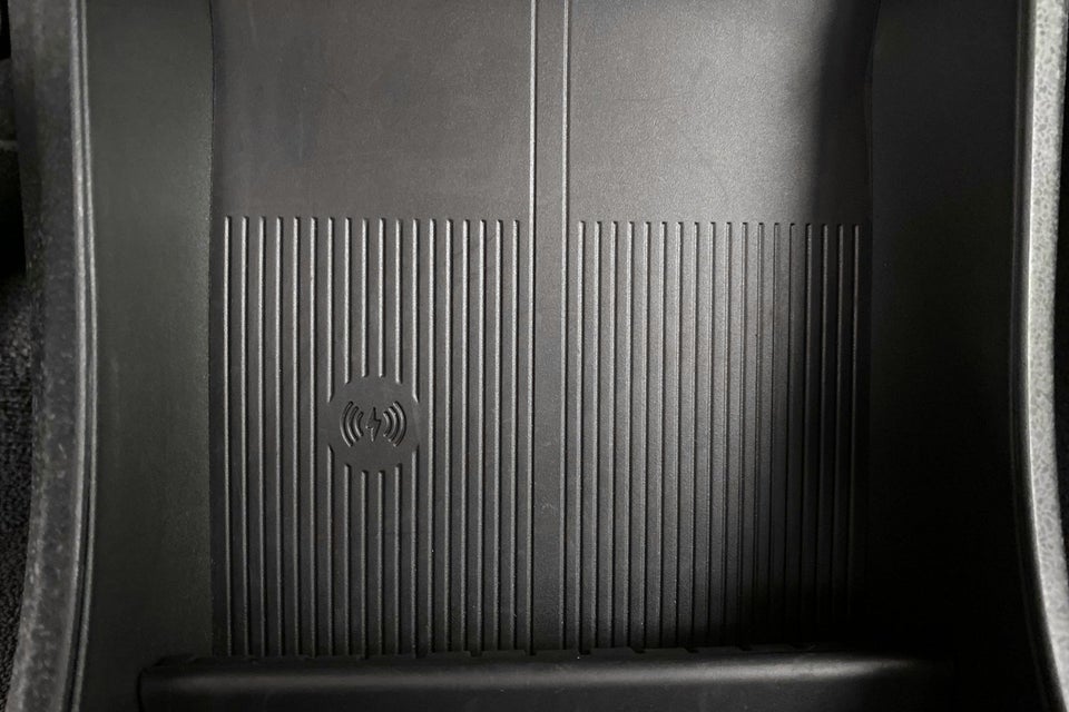 Volvo EX30 Standard Range Plus 5d