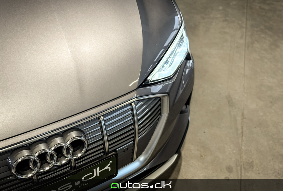 Audi e-tron 55 quattro 5d