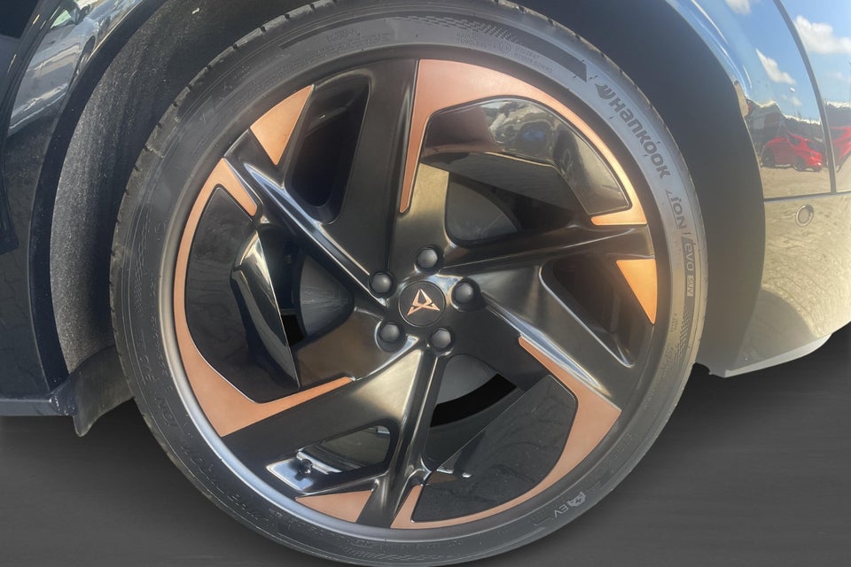 Cupra Tavascan 77 Adrenaline 5d