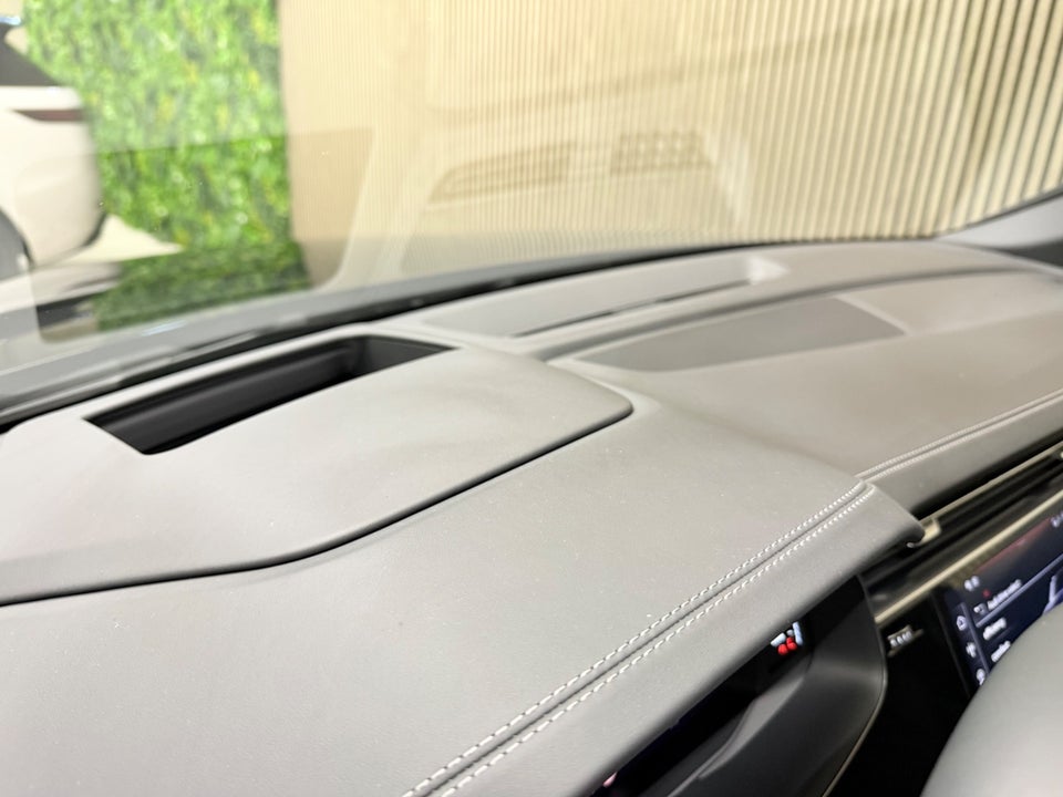 Audi Q8 60 TFSie S-line Edition quattro Tiptr. 5d