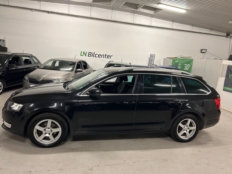 Skoda Octavia 1,4 TSi 140 Elegance Combi 5d